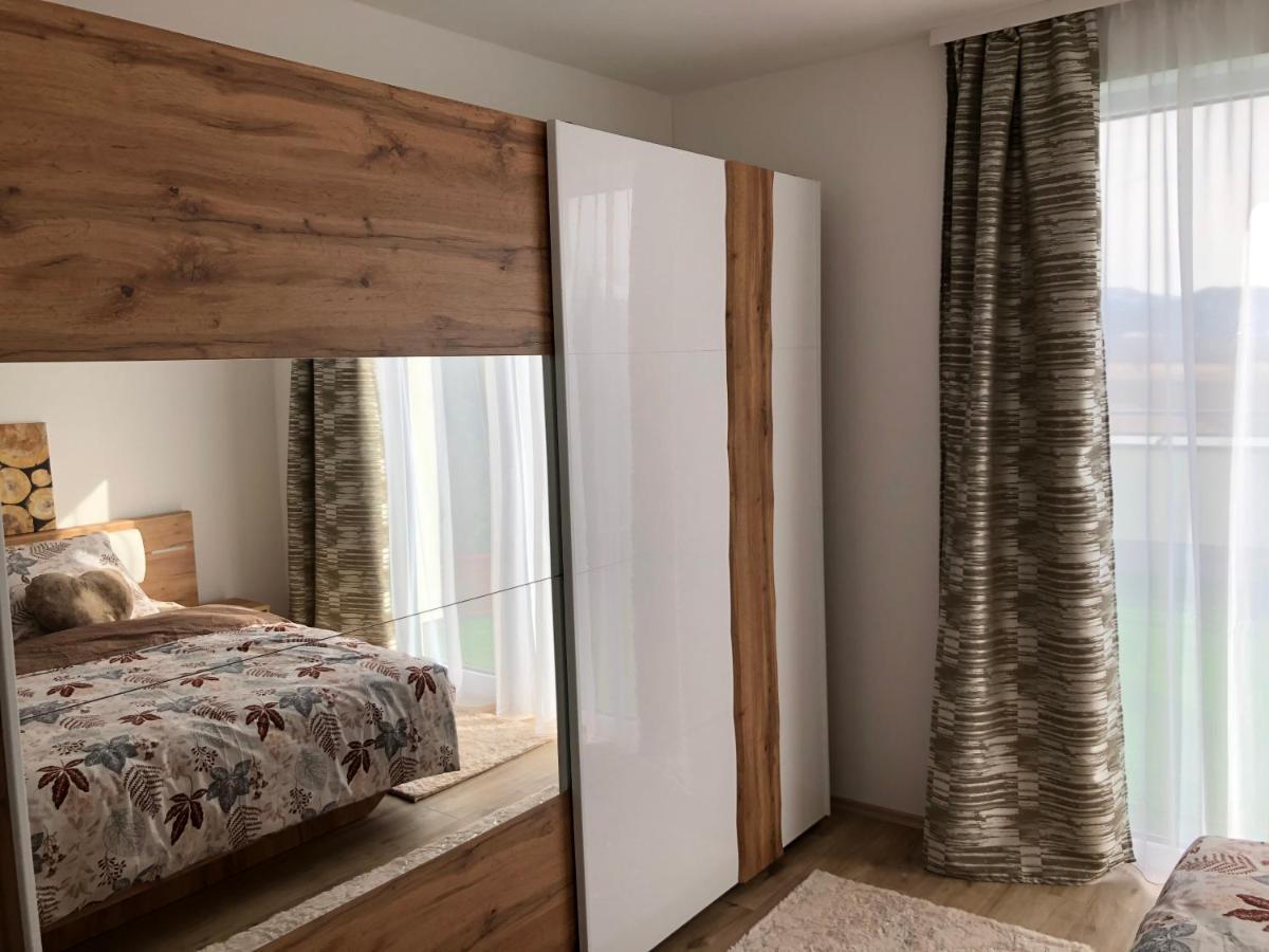 Tatra Billetee Apartman S Luxusnym Vyhladom Na Vysoketatry A Sukromnym Wellness Poprad Dış mekan fotoğraf