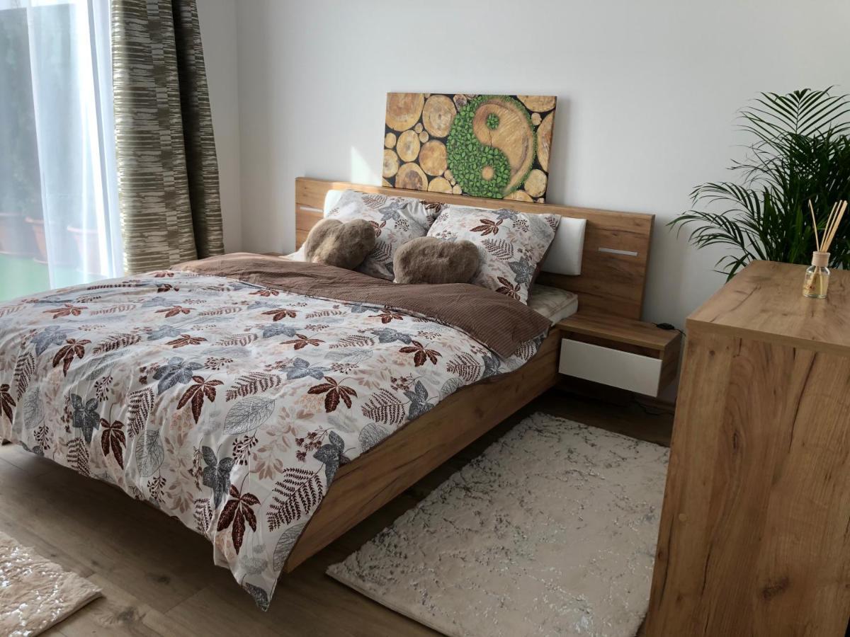 Tatra Billetee Apartman S Luxusnym Vyhladom Na Vysoketatry A Sukromnym Wellness Poprad Dış mekan fotoğraf