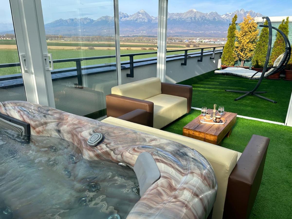 Tatra Billetee Apartman S Luxusnym Vyhladom Na Vysoketatry A Sukromnym Wellness Poprad Dış mekan fotoğraf