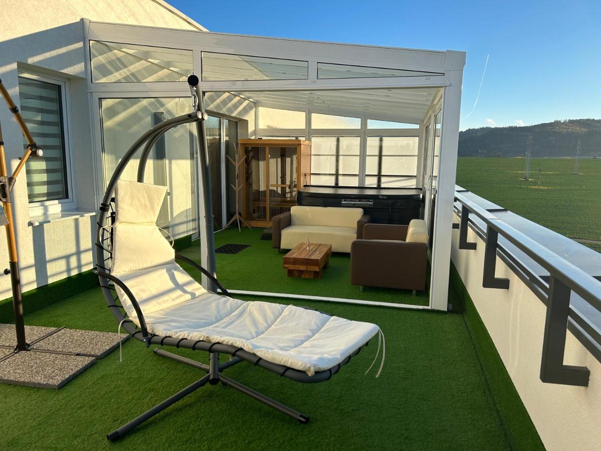 Tatra Billetee Apartman S Luxusnym Vyhladom Na Vysoketatry A Sukromnym Wellness Poprad Dış mekan fotoğraf